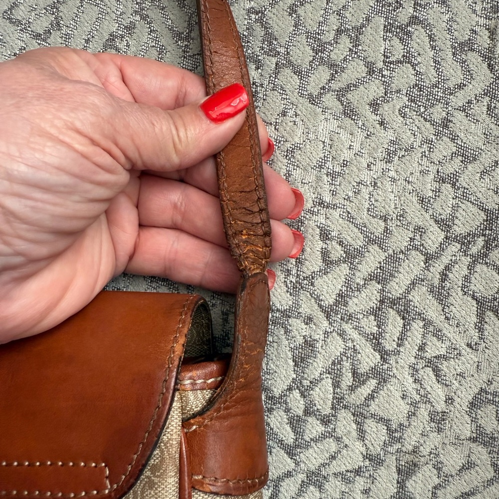 Celine Vintage Brown Leather Crossbody Bag - Picture 4 of 14